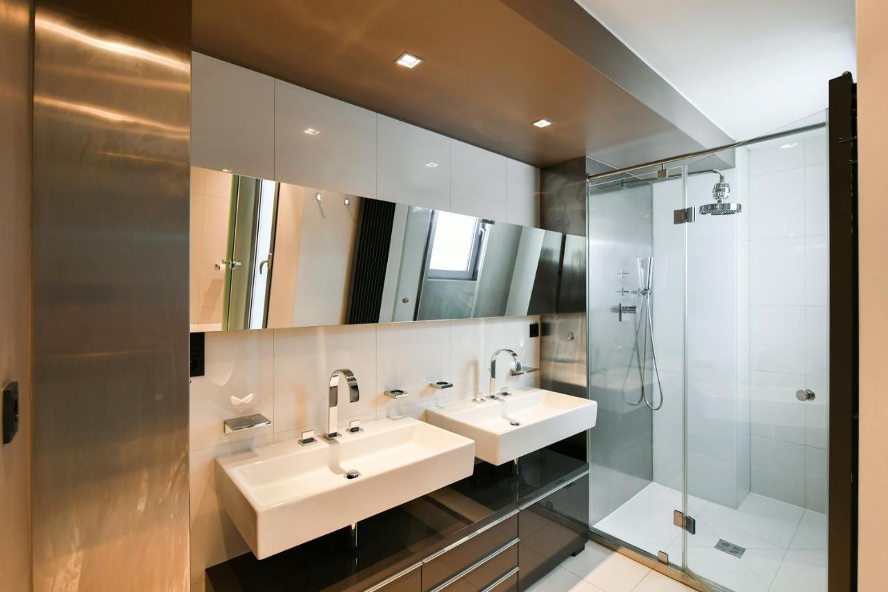 פראג Luxury Central Penthouse With Sauna, Terrace, 250M2, 5Bdrm, 3Bthrm מראה חיצוני תמונה